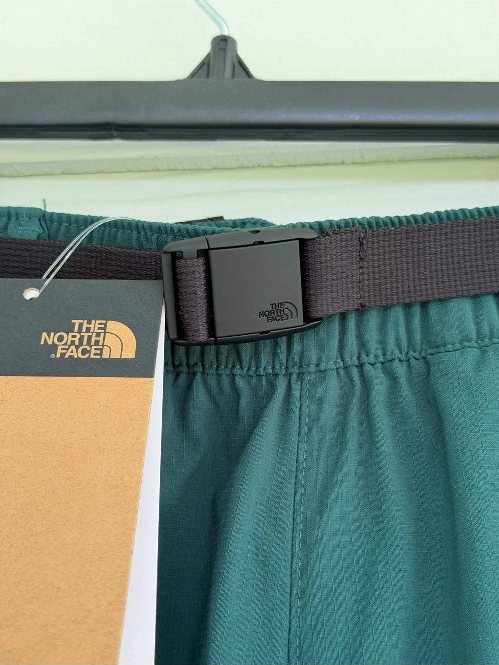 The North Face Class V Pathfinder Belted Shorts Men’s M Short Deep Nori NWT